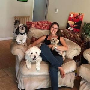 Meet your Posher, Dena